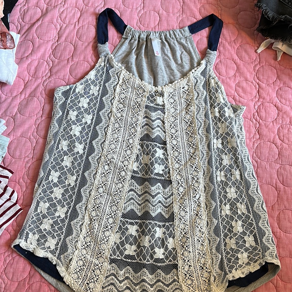 Lace/grey tank top